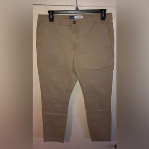 Men’s khakis size L